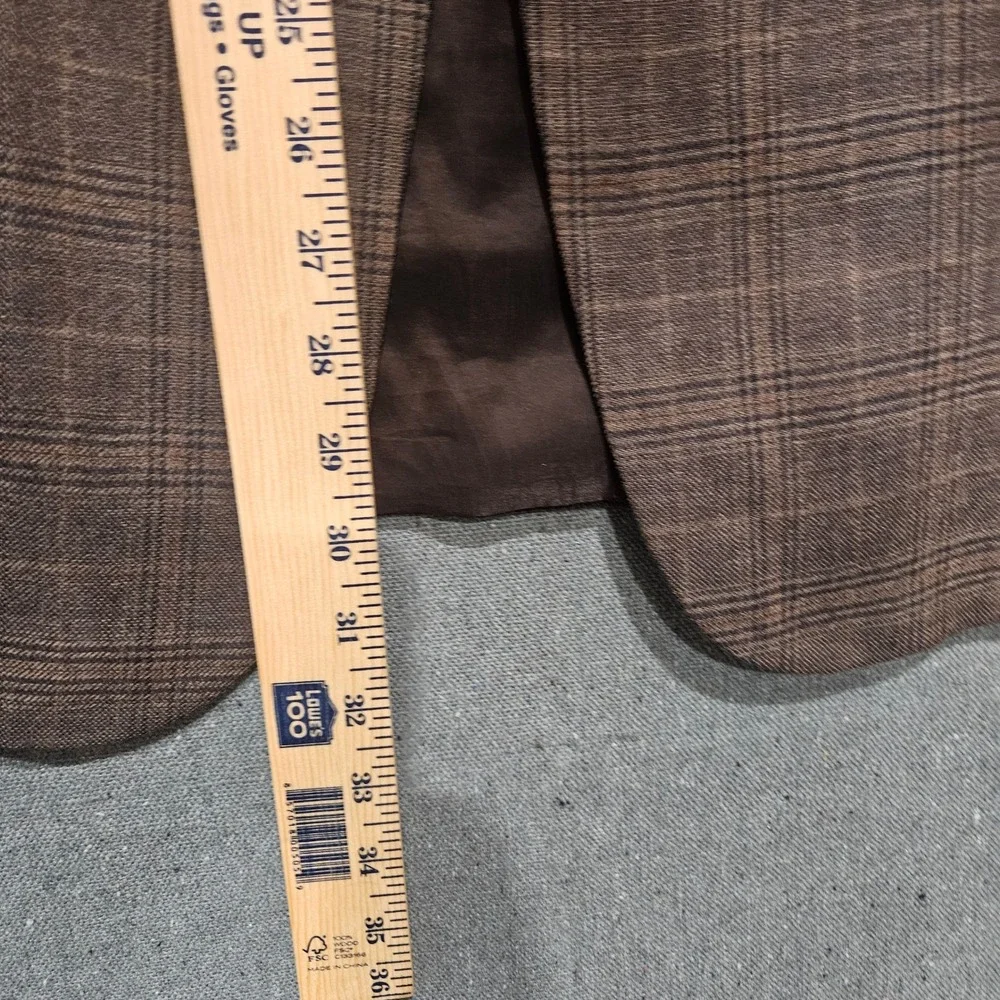 Jos. A. Bank Traveler Collection Brown Plaid Blazer Mens Two Button Sport Coat